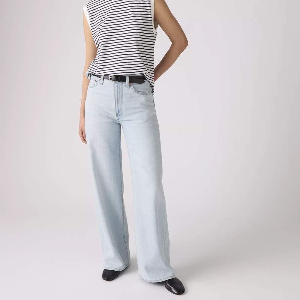 NWT Levi’s Ribcage Wide Leg Linen+ Denim Jeans